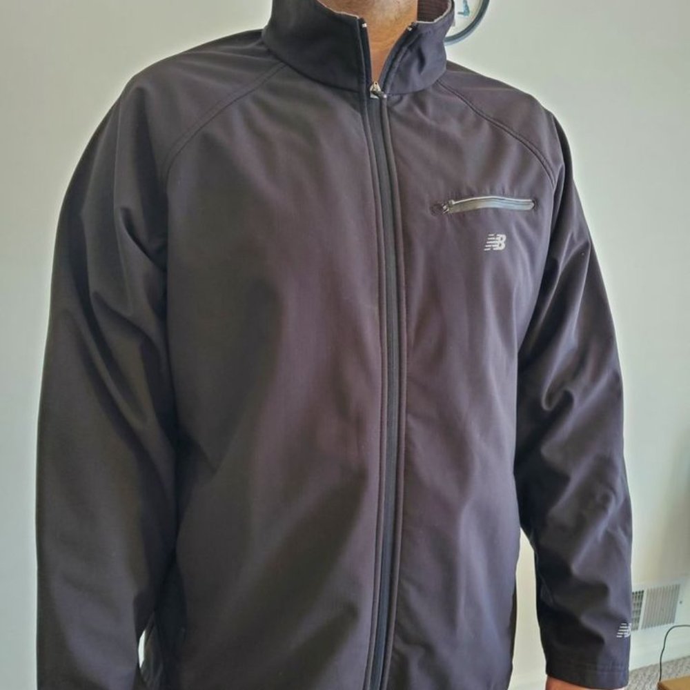 New Balance Men's Black Windbreaker Fleece Lining
